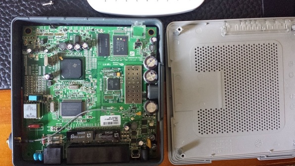 获取WAG54G家用路由器的控制台访问权限