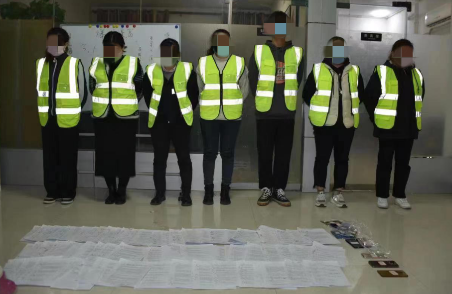 一黑客兜售印尼13亿手机卡用户数据，公开嘲讽多名高官；给钱就能删差评？你们可真“刑”！