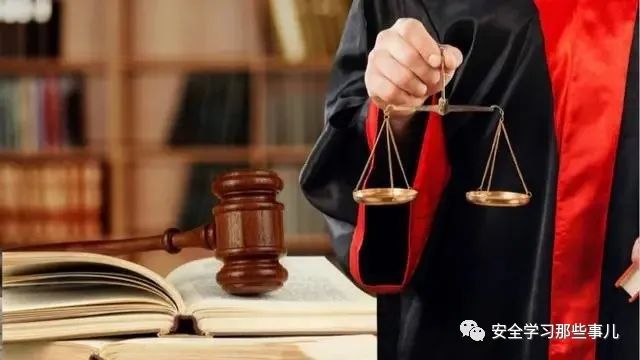 每条个人信息卖五毛，团伙被抓后发现1500万资产；为讨薪技术人员删除公司电子数据 获刑11个月