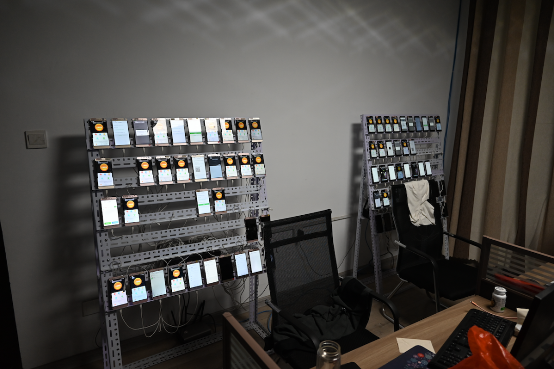 非法获利1000余万元！警方侦破特大黑灰产案，抓获135人；专家吐槽：去年 10 月报告 macOS 漏洞，苹果至今仍未修复